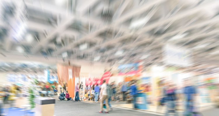 展示会ブースを来場者であふれさせる装飾3つの秘訣