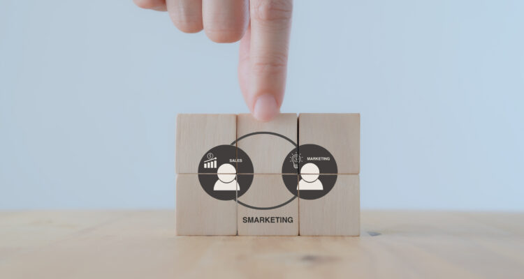 Smarketing（スマーケティング）とは<br>マーケティングとセールスの連携で共通のゴールを目指そう